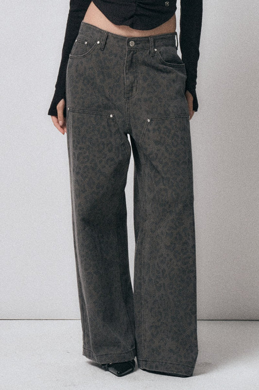 midnight-move-fw-24-leopard-pants-(dark-grey)