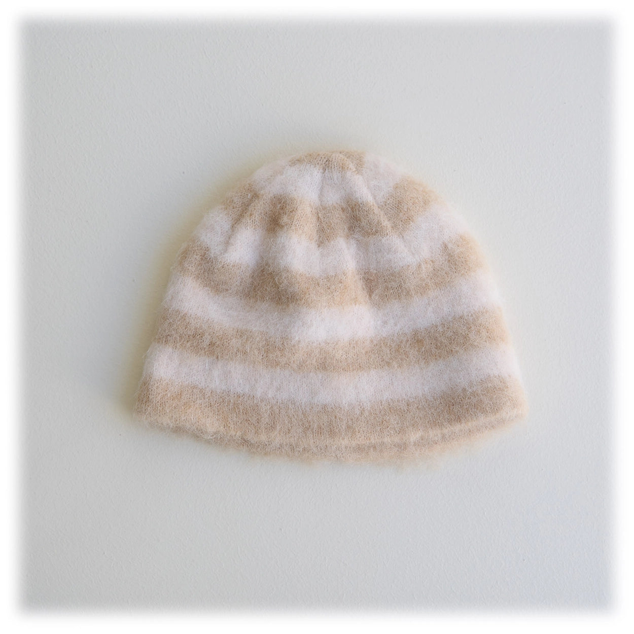 suh-suh-ss-25-hairy-stripe-beanie-(beige)