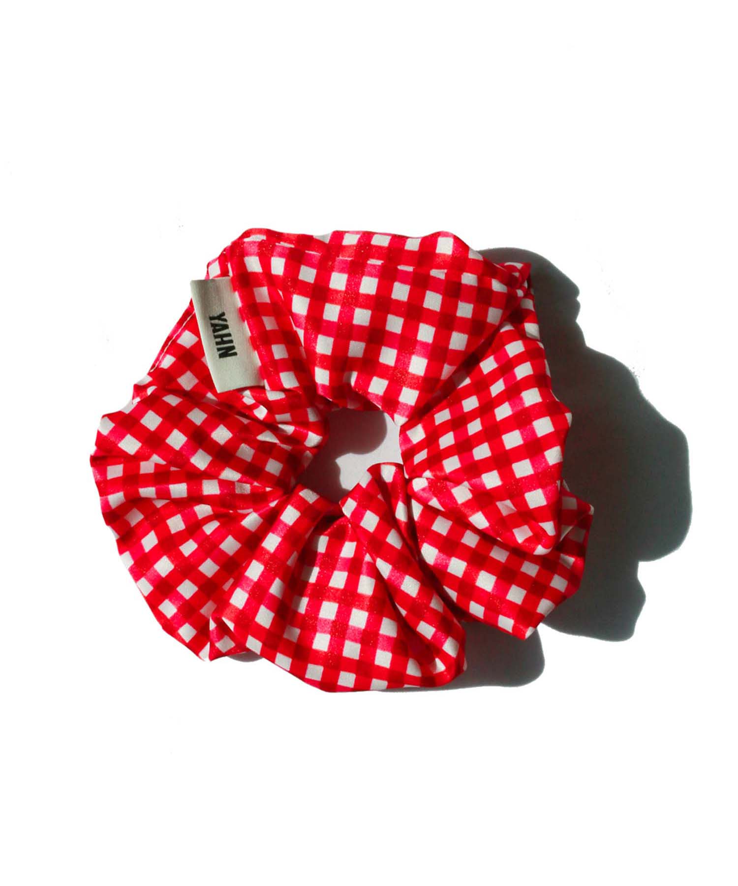 yahn-sisi-seasonless-gingham-oversized-scrunchie-red