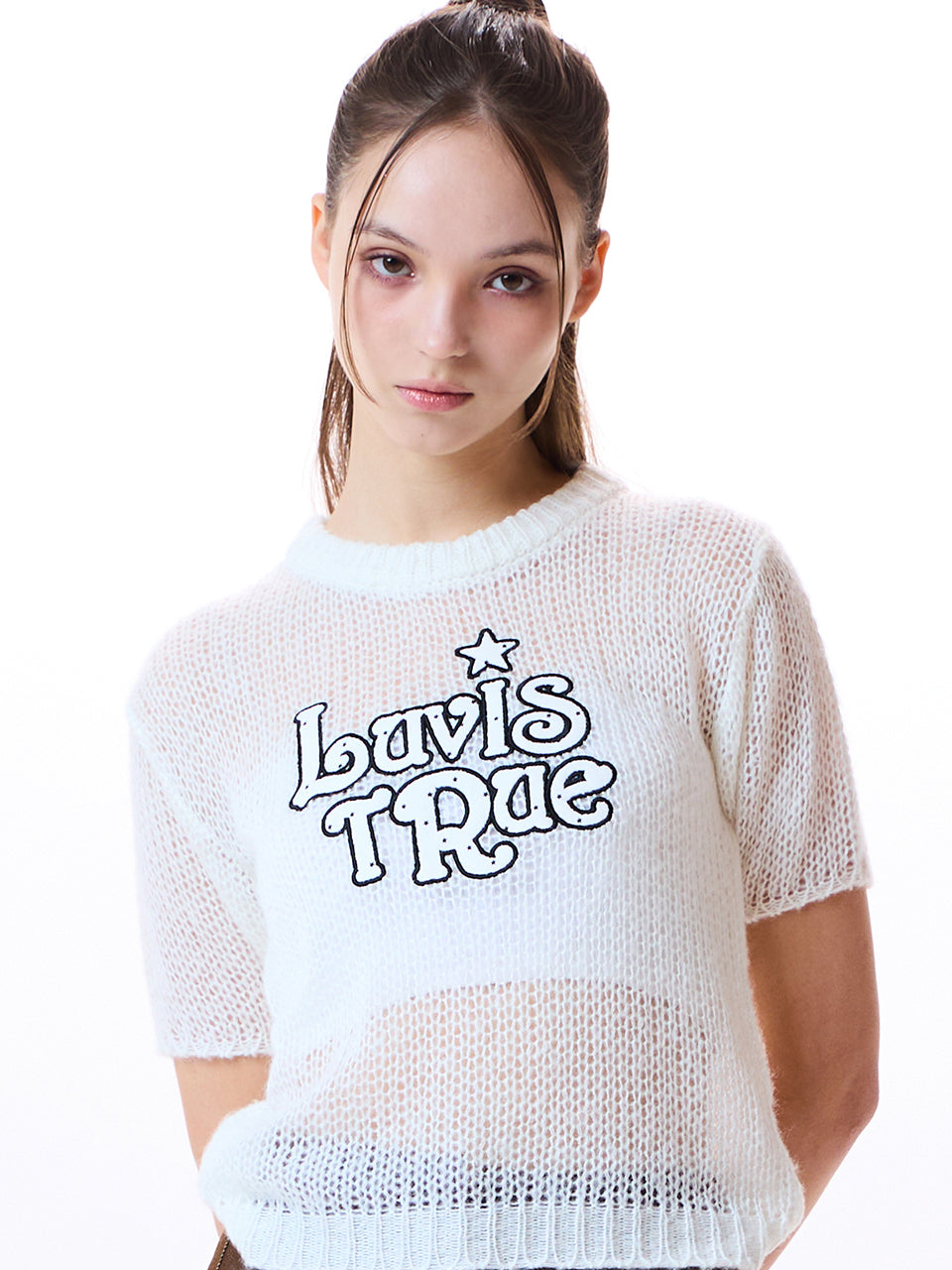 luv-is-true-ss-25-im-star-patch-knit(white)