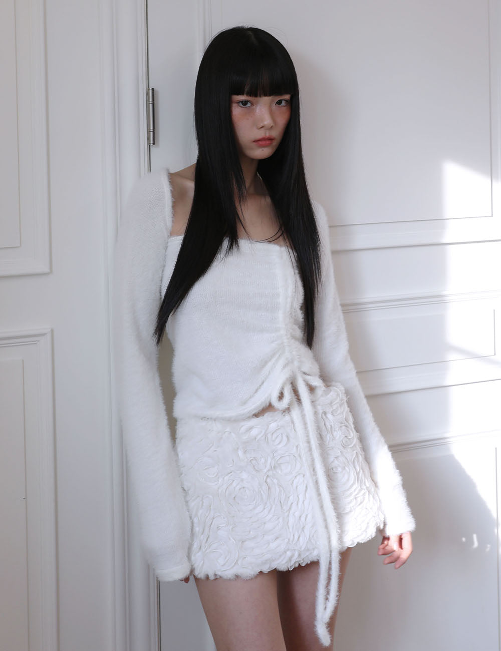 ugly-shadow-fw-24-angora-hoodie-tank-top(ivory)