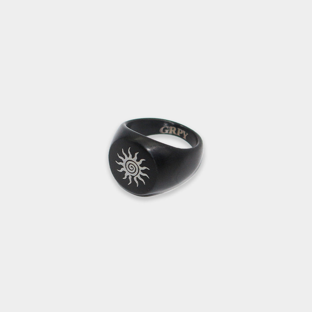 grumpy-stuff-seasonless-surgical)-spiral-sun-stamp-bold-ring