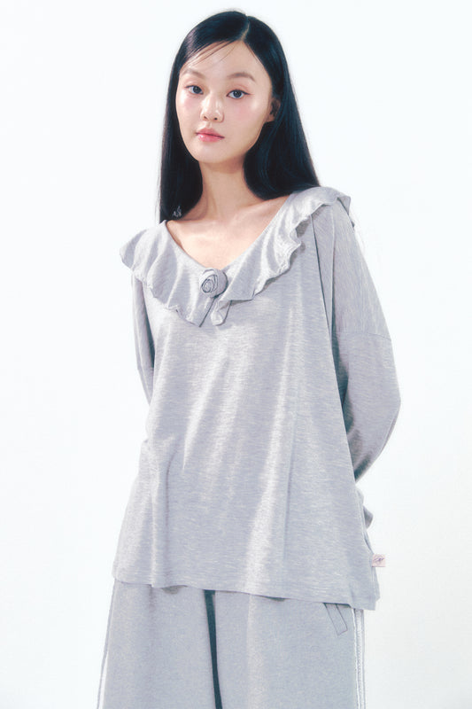 moilly-fw-24-rose-brooch-frill-long-sleeve-gray