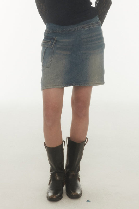 midnight-move-ss-25-cargo-skirt-(blue)