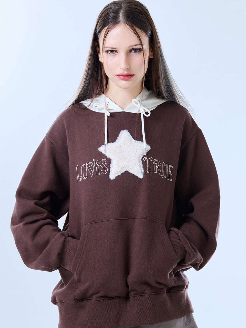 luv-is-true-fw-24-fs-star-hoodie(brown)