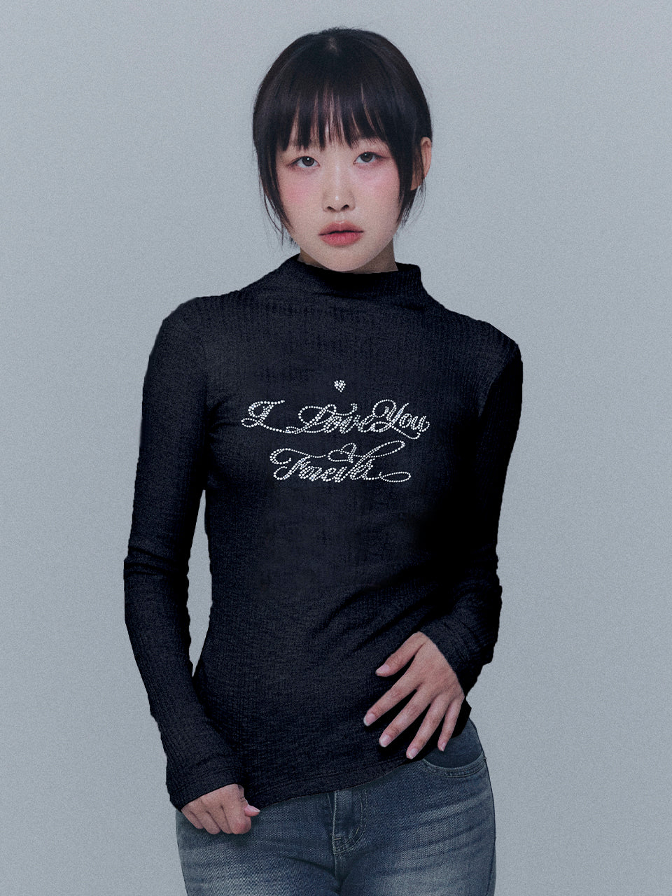 adorebelle-fw-24-lettering-cubic-turtleneck-tshirt-black,-navy