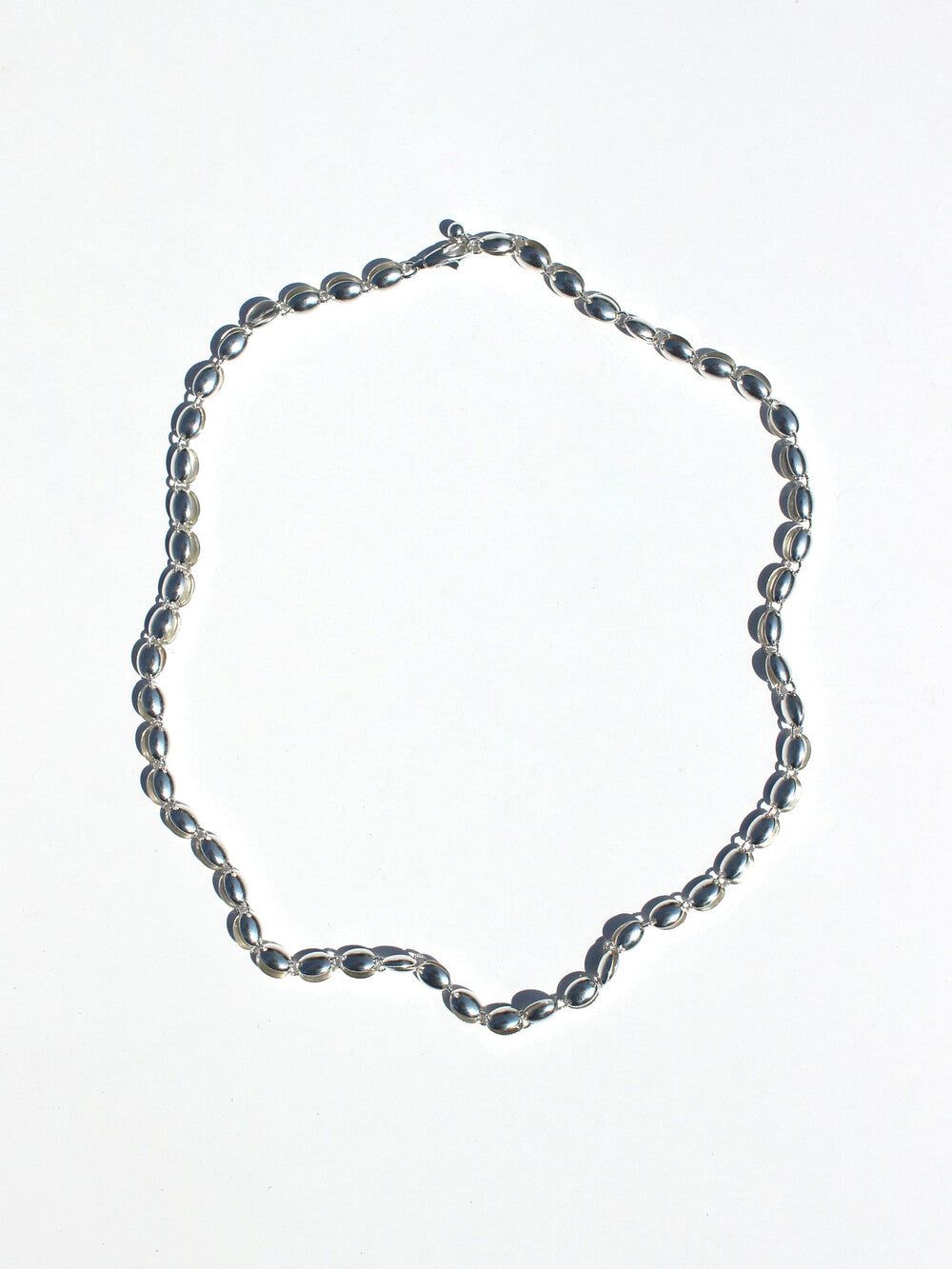 inodore-seasonless-clam-chain-necklace