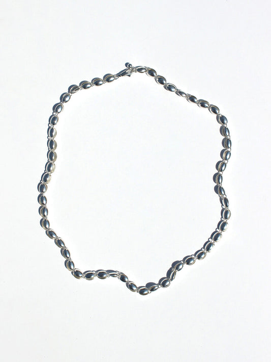 inodore-seasonless-clam-chain-necklace