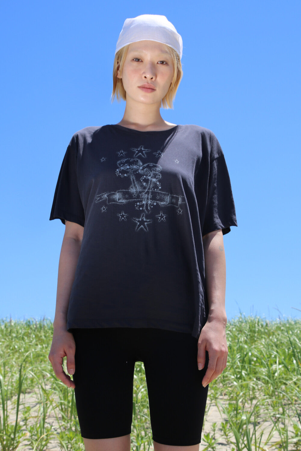 oesoel-ss-24-shining-mushroom-tshirt-charcoal