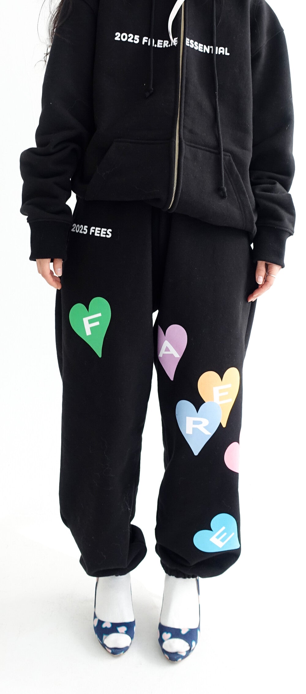 faerie-fw-24-(f.e.e.s)-heart-balloons-jogger-pants-(black)