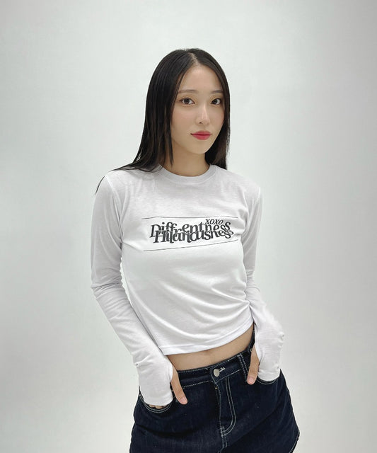 dxoh-seasonless-stack-slogan-logo-warmer-crop-tee-white