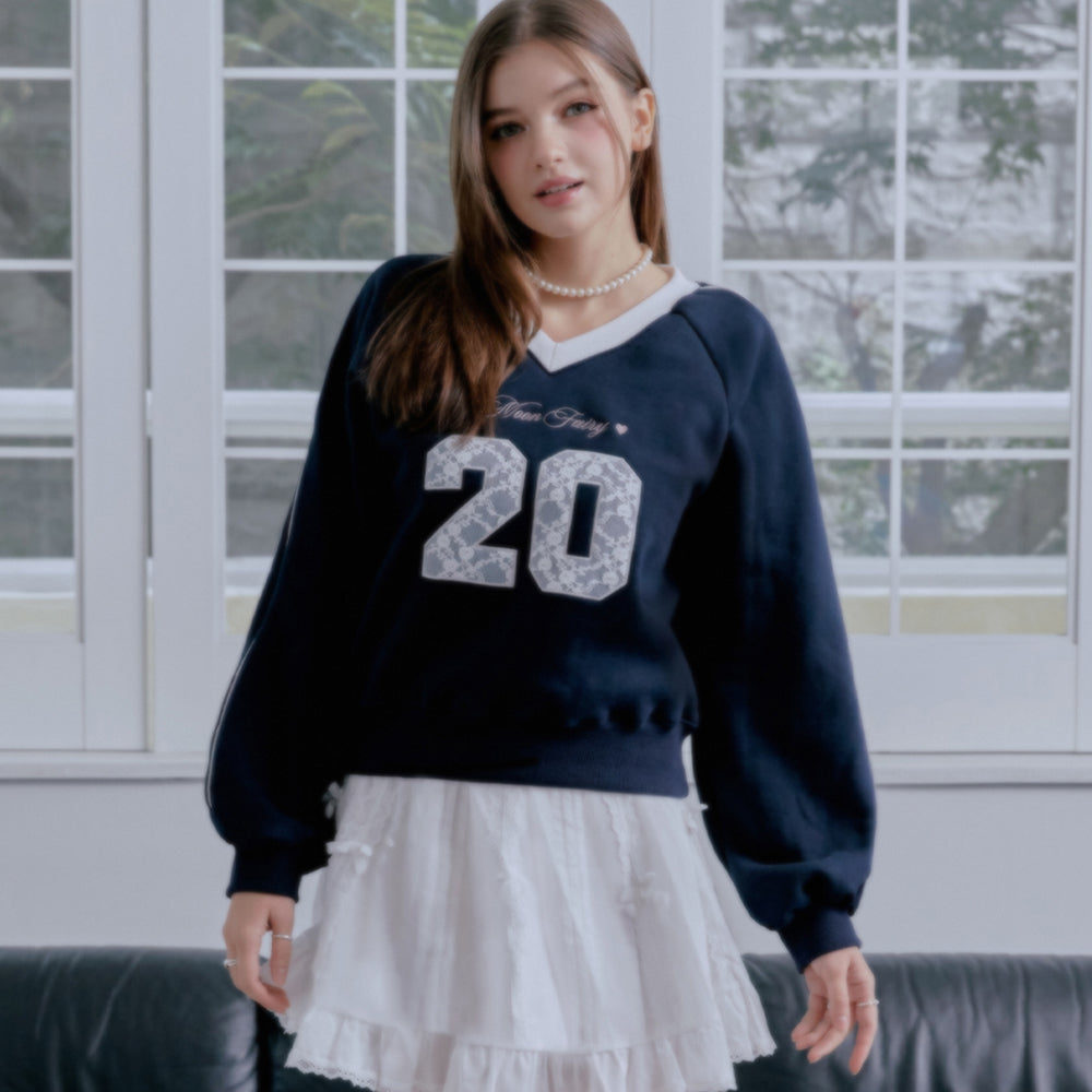 moonfairy-fw-23-lace-number-piping-sweatshirtnavy